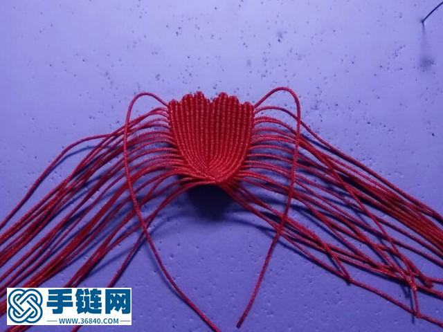 牡丹花瓣第三层花瓣编法