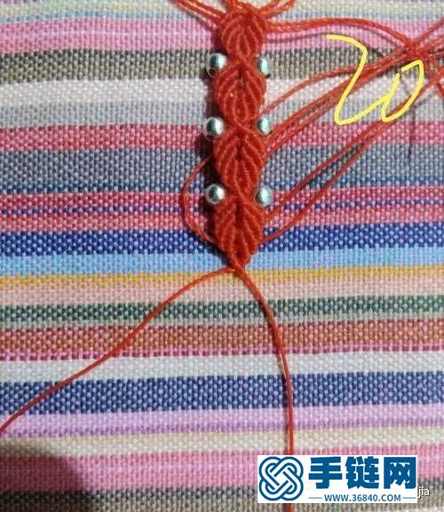 红绳七叶银珠手绳的制作图解