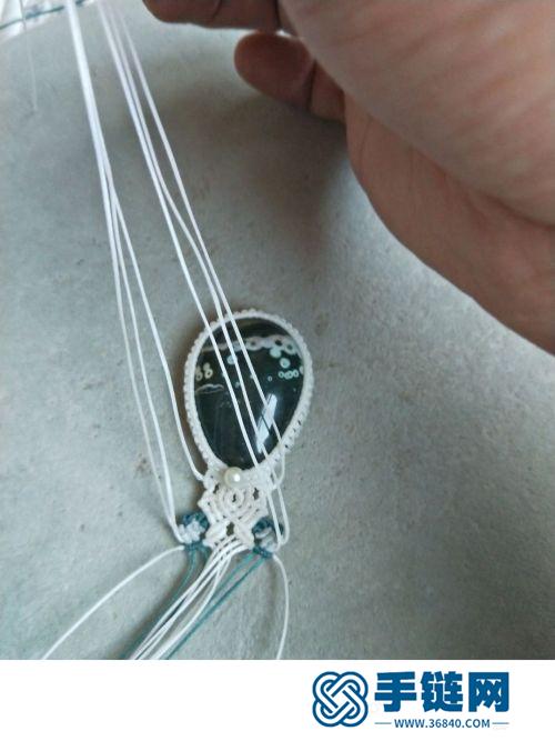 扁蜡包石项链吊坠的详细编制方法