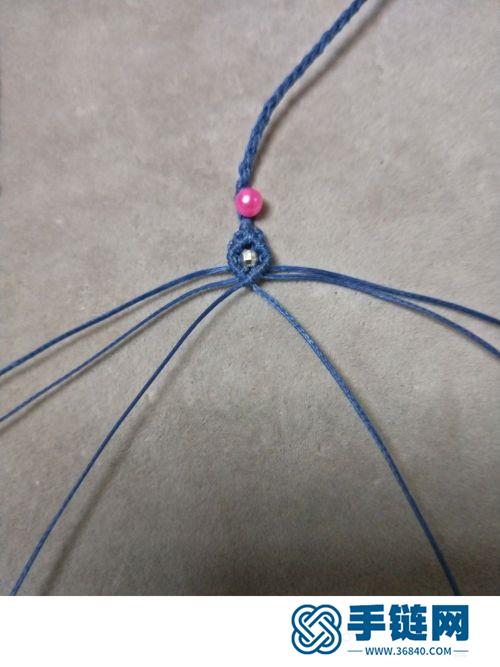 扁蜡拼色串珠项链尾扣的详细制作图解
