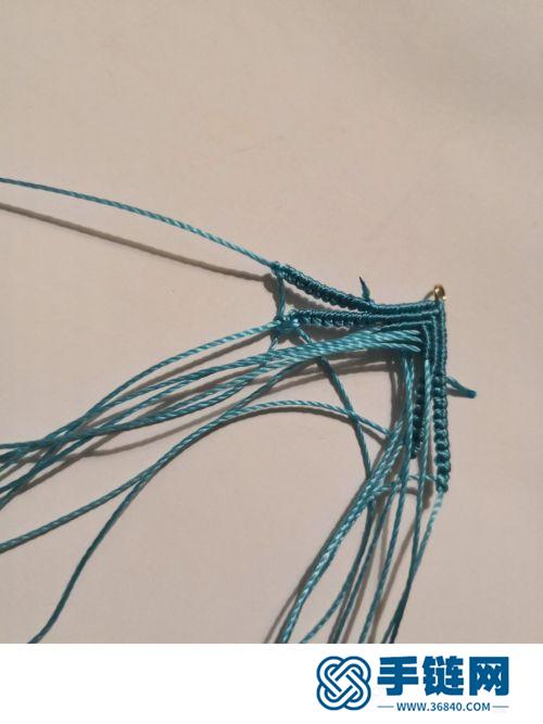 中国结孔雀蓝股线耳环的制作方法