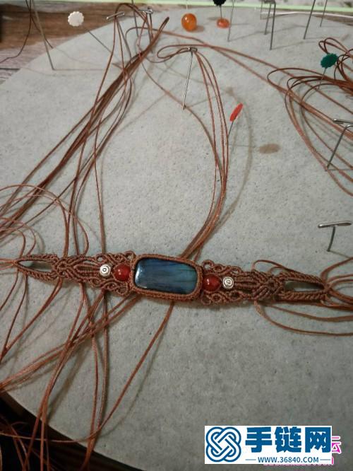 扁蜡绳编长方形拉长石手链的详细缝制教程