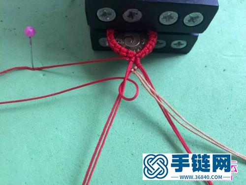 超可爱的猫咪小吊坠的详细编制教程