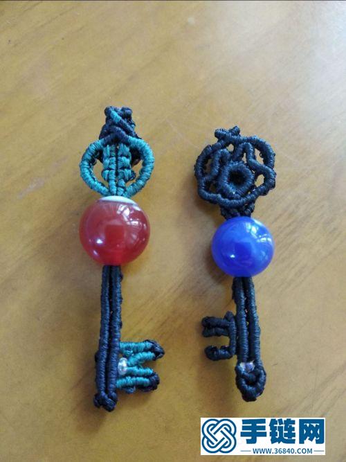 扁蜡单珠复古钥匙小挂饰的制作方法