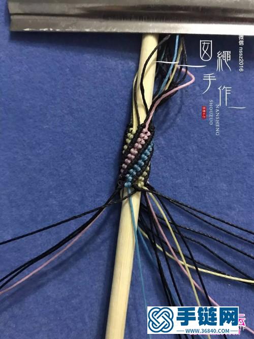 多色立体手绳的详细编制教程