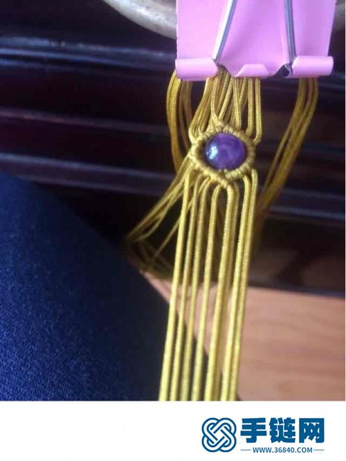 玉线串珠手链的编制方法