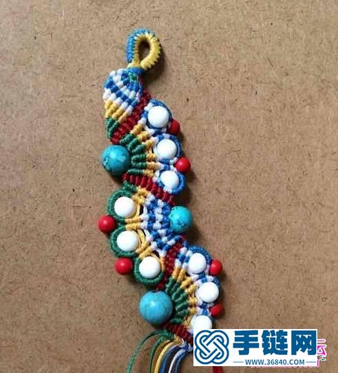 绳和珠子编制五彩手绳的方法
