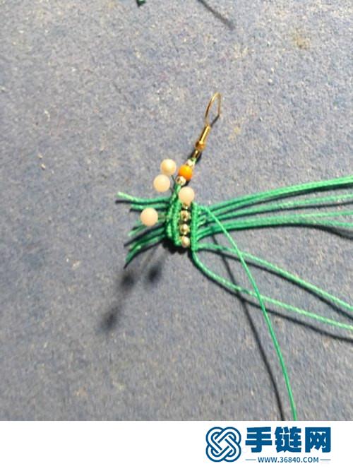 中国结蜡线串珠耳环的制作方法