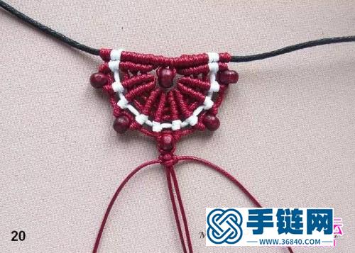 斜卷结绳遍过年红色吉利耳饰的方法