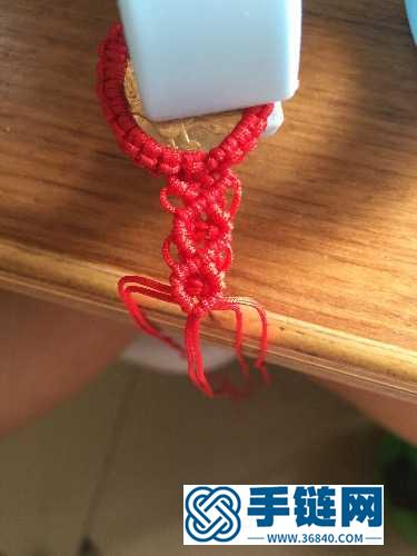 红绳包硬币木珠手链的编制教程