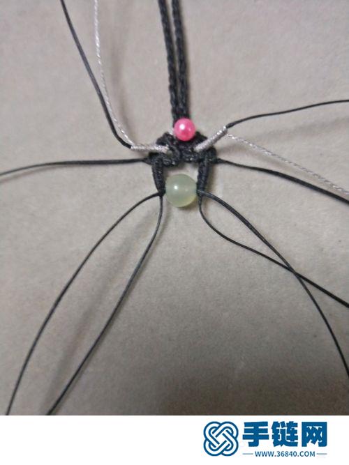 中国结扁蜡线双色串珠尾扣的详细编制方法