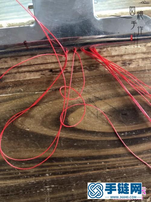 彩金蜡线绳编包管手链的详细制作教程