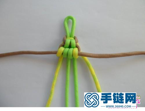 一款漂亮的伞绳挂件的编制教程