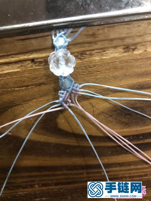扁蜡线编水晶玫瑰花手绳的编制教程