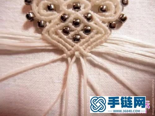 中国结编织纯白串珠耳坠教程