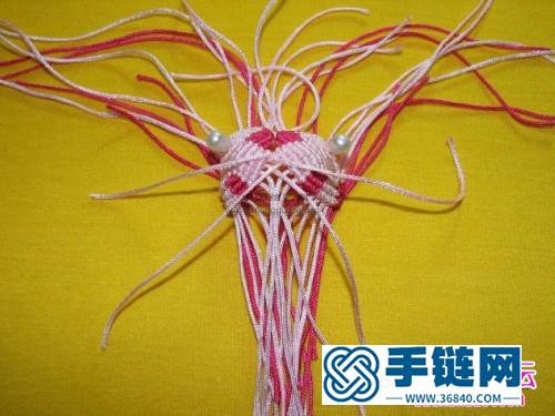 中国结小桃子挂饰的编织教程