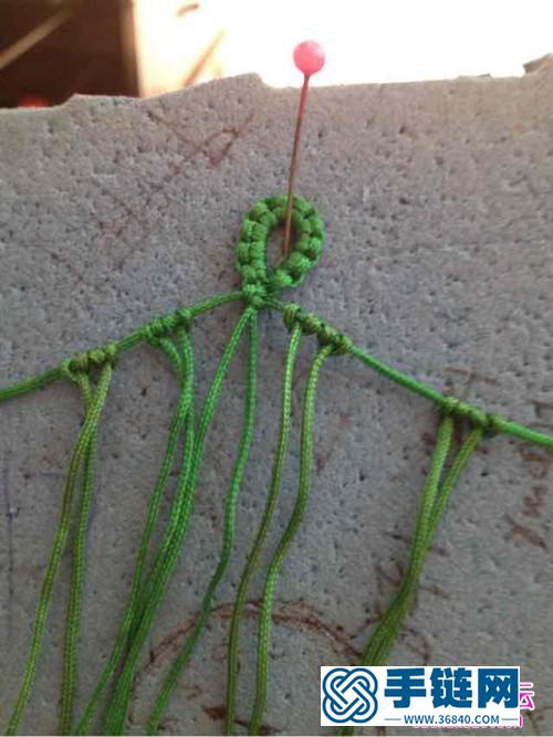 绳编圣诞款手链的编织教程