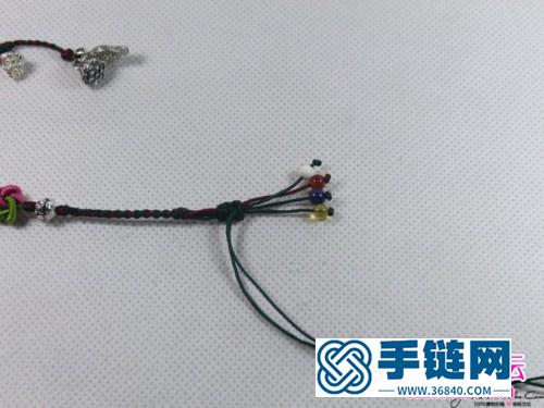 925银小鱼和莲蓬手链的制作方法