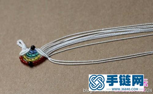 编绳串珠炫彩手链的制作方法