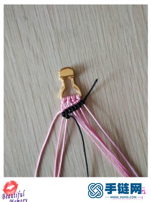 迷你多彩手绳的制作方法