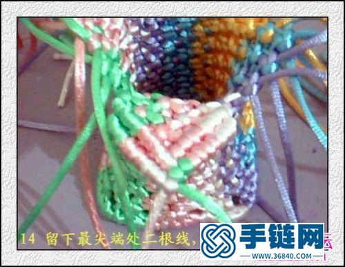 中国结编织制作的花朵方形笔筒教程