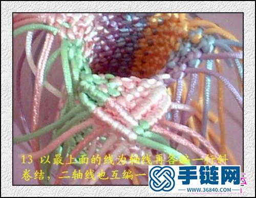 中国结编织制作的花朵方形笔筒教程