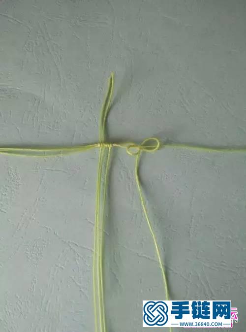 南美蜡线编织制作的腕上青藤手链教程