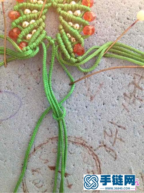 绳编圣诞款手链的编织教程