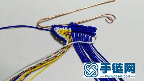 中国结编织的蝴蝶胸针图片，有编法教程