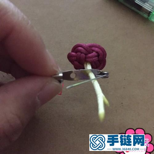 简单小花胸针的制作方法