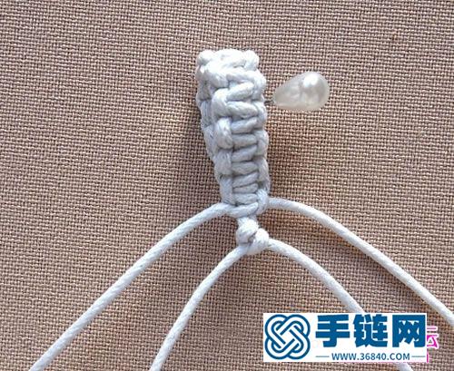 一款美丽的绳编的吊饰编织步骤图片
