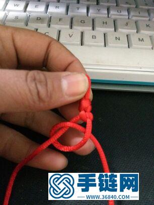 红绳编织手镯的方法