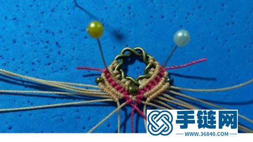 中国结加上合金配件编织成的漂亮耳环，有制作方法