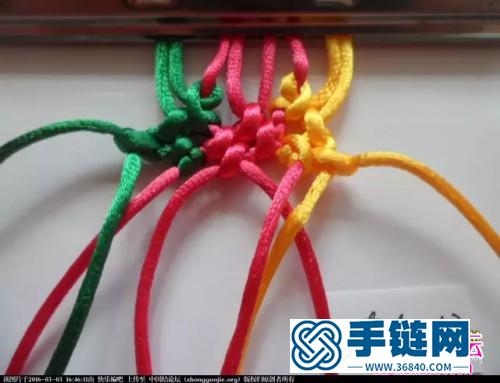 中国结编织制作三色手绳方法图解