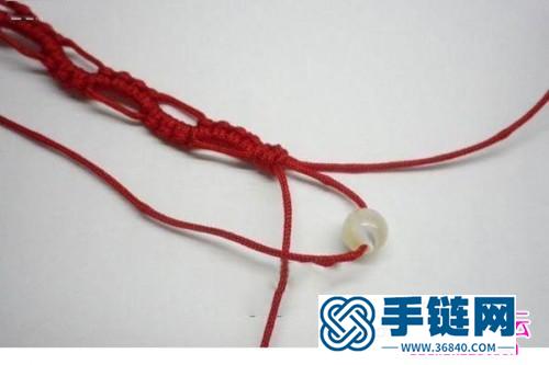 中国结编织制作的红色镂空手链图解