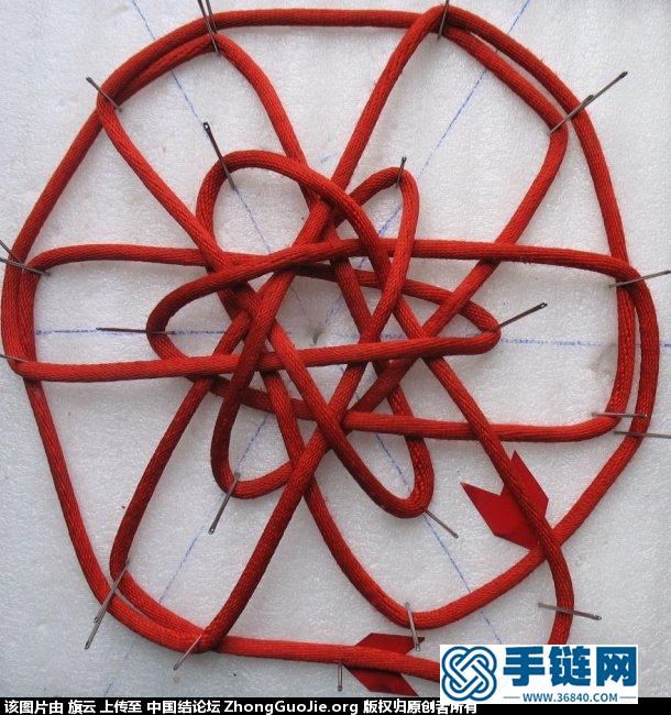 叠翼六瓣锁结