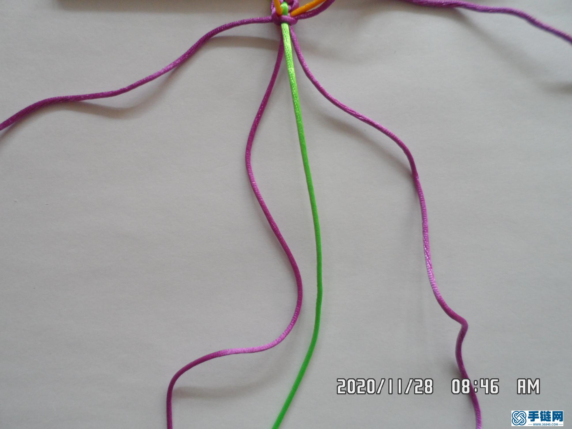 一款添加装饰线的平结手绳 —— 平结还可以这样编 ( 5）