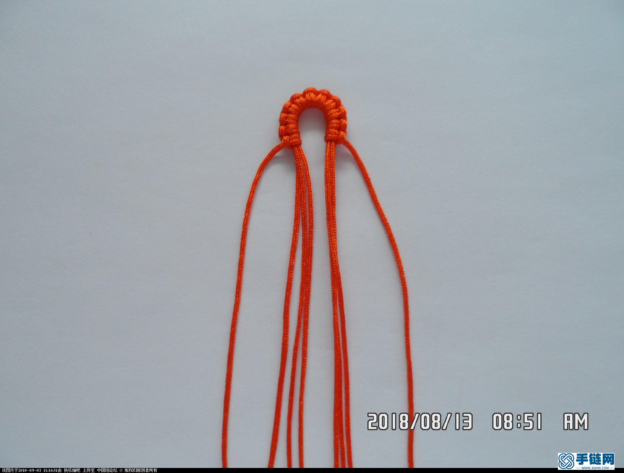 一款彩色树叶手绳的编法