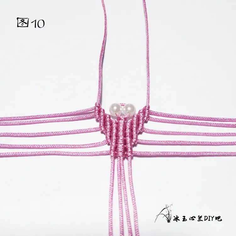 蝴蝶结项链编织教程，简单编项链绳子的方法图解