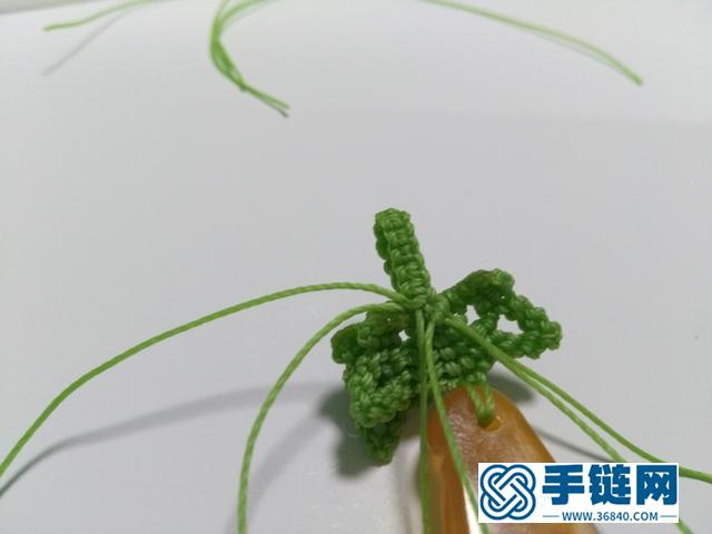 玛瑙玉髓藤豆吊坠编绳教程