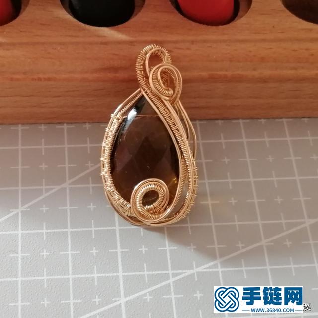 超详细的手工绕线吊坠制作步骤