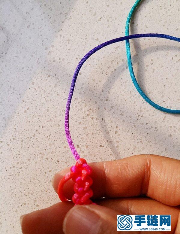 七彩绚丽的彩虹手链，编织简单易学，戴在喜欢人手上，肯定漂亮
