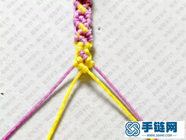 0.65蜡线双色手链编织教程,教你用两色绳子编手链