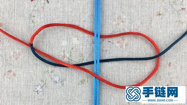 本命年红绳手链编法图解，简单平结手链编织教程