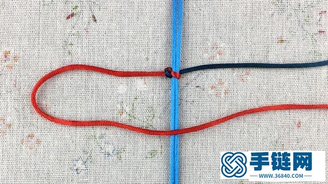 本命年红绳手链编法图解，简单平结手链编织教程