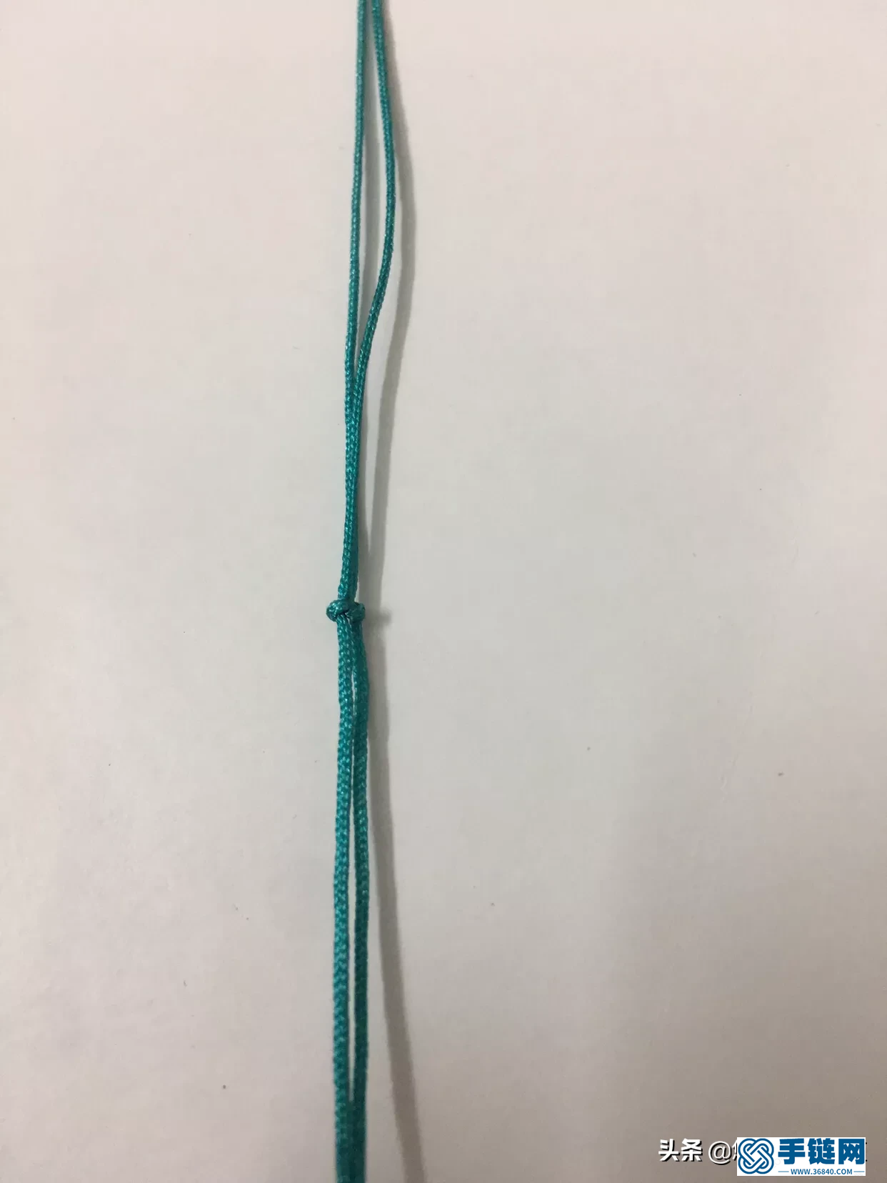 简单四股辫手绳做法