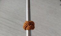 「教你编绳」线绳链常用的四瓣菠萝结的编制方法（菠萝绳结编法大全）