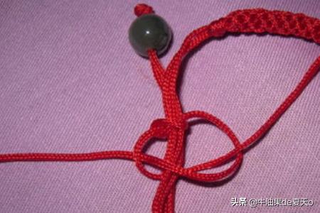 红绳手链编法图解步骤？