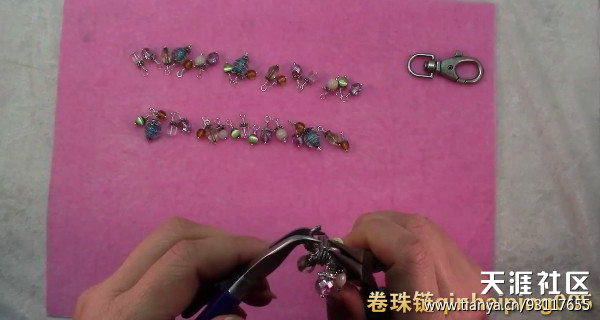 漂亮多姿的串珠手链DIY教程