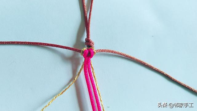 桃花结线圈的编织教程，手链结尾处的抽拉扣，非常漂亮